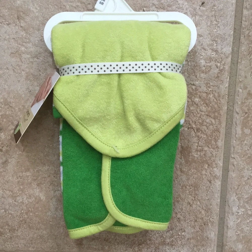 Carter's Frog Hooded Bath Towel and Washcloths